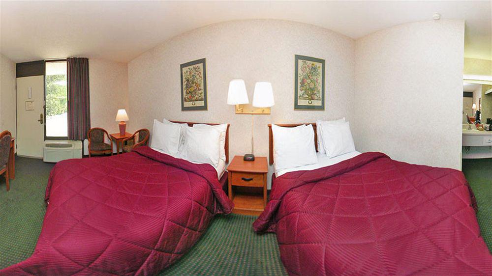 Quality Inn Тупело Екстериор снимка